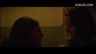 DIANA SILVERS nude in Booksmart