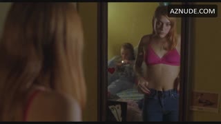 CHLOE SEVIGNY nude in Boys Don
