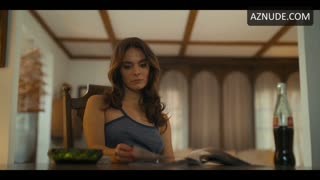 CAITLIN STASEY nude in Bridge and Tunnel