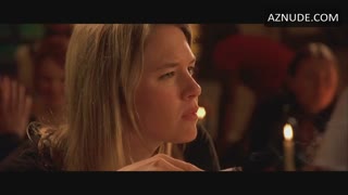 RENEE ZELLWEGER nude in Bridget Jones