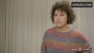 ALYSIA REINER nude in Broad City