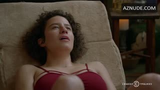 ILANA GLAZER nude in Broad City