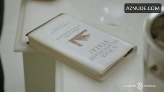 ILANA GLAZER nude in Broad City