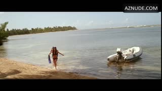 JILLIAN MURRAY nude in Cabin Fever: Patient Zero