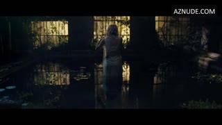 LILI REINHART nude in Chemical Hearts