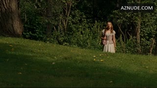 BIJOU PHILLIPS nude in Choke