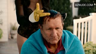 CLEOPATRA COLEMAN nude in Clipped