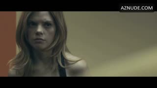 DREAMA WALKER nude in Compliance