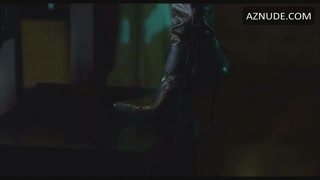 KALI HAWK nude in Couples Retreat