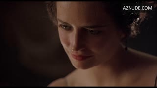 MARIA VALVERDE nude in Cracks