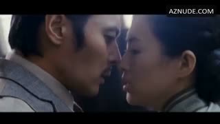 ZIYI ZHANG nude in Dangerous Liaisons