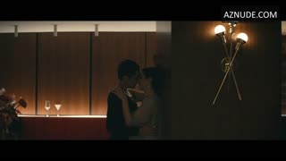 BRITNE OLDFORD nude in Dead Ringers