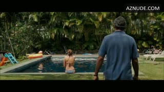 SHAILENE WOODLEY nude in The Descendants
