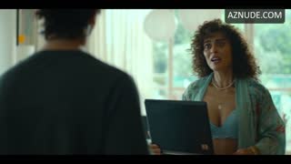 JULIANA PAES nude in Desperate Lies