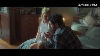 DILAN CICEK DENIZ nude in Dont Leave