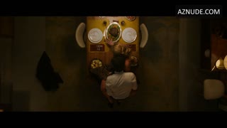 FLORENCE PUGH nude in Dont Worry Darling