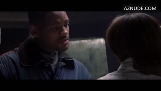 REGINA KING nude in Enemy of the State
