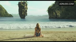 NICOLE KIDMAN nude in Expats