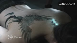 SARAH CARTER nude in Falling Skies