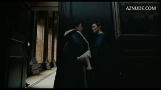 OLIVIA COLMAN nude in The Favourite