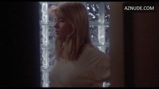 KRISTY SWANSON nude in Flowers in the Attic