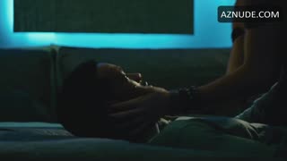 MARGOT ROBBIE nude in Focus