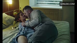 ELIZAVETA YANKOVSKAYA nude in Frau