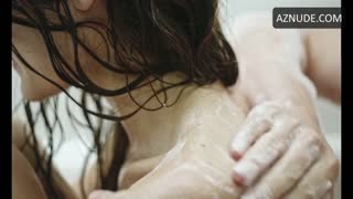 ELIZAVETA YANKOVSKAYA nude in Frau