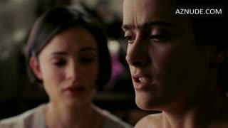 SALMA HAYEK nude in Frida