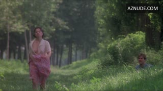 ANNA AMMIRATI nude in Frivolous Lola