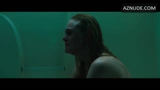 ELLE FANNING nude in Galveston
