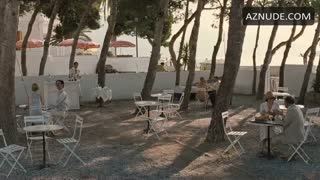 MENA SUVARI nude in The Garden of Eden