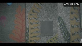 CHASE SUI WONDERS nude in Genera+ion