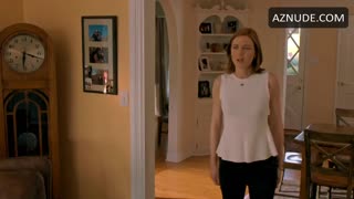 LUCY WALTERS nude in Get Shorty