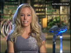 KENDRA WILKINSON nude in The Girls Next Door