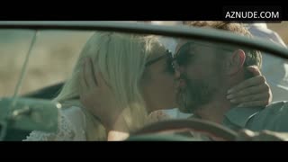 PAULINA GALAZKA nude in Girls to Buy