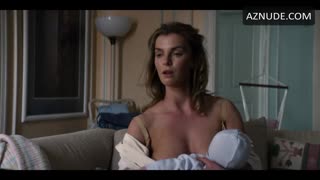 BETTY GILPIN nude in GLOW