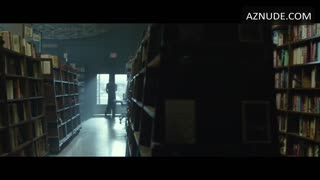 ROSAMUND PIKE nude in Gone Girl
