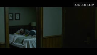 ROSAMUND PIKE nude in Gone Girl