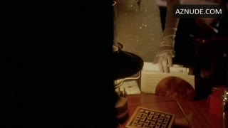 SCARLETT JOHANSSON nude in A Good Woman