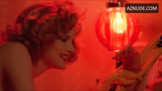JENNIFER JASON LEIGH nude in Grandview, U.S.A.