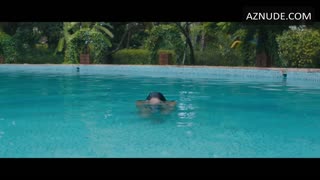 SURVEEN CHAWLA nude in Hate Story 2