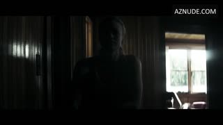 YVONNE STRAHOVSKI nude in He