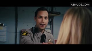 SOFIA VERGARA nude in Hot Pursuit
