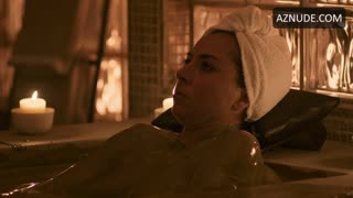 SALMA HAYEK nude in House of Gucci