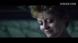 CATHERINE DENEUVE nude in The Hunger