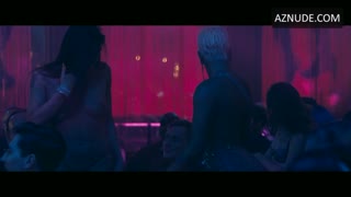JENNIFER LOPEZ nude in Hustlers