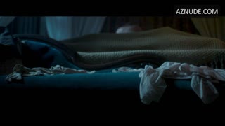 AMBER HEARD nude in In the Fire