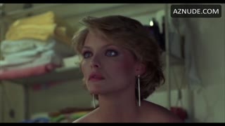 MICHELLE PFEIFFER nude in Into the Night