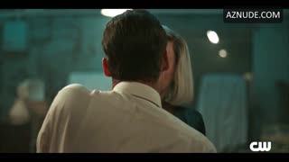SOPHIE TURNER nude in Joan